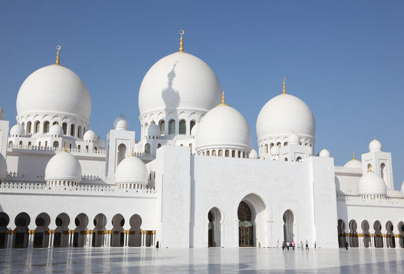 Экскурсия в мечеть шейха Зайда в Абу-Даби 1