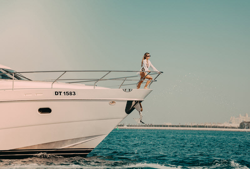 Морская прогулка на роскошной яхте из Дубай Харбор 1