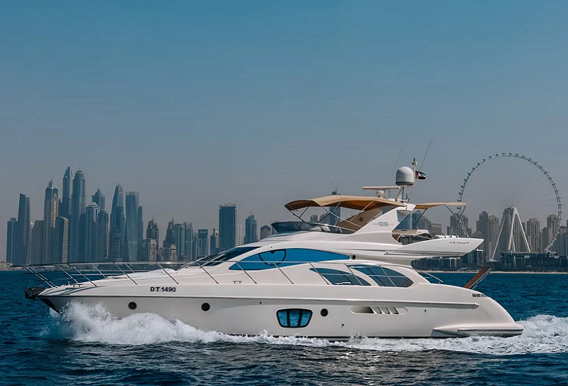 Аренда яхты «Azimut White Pearl 55 футов» с капитаном в Дубай Марина