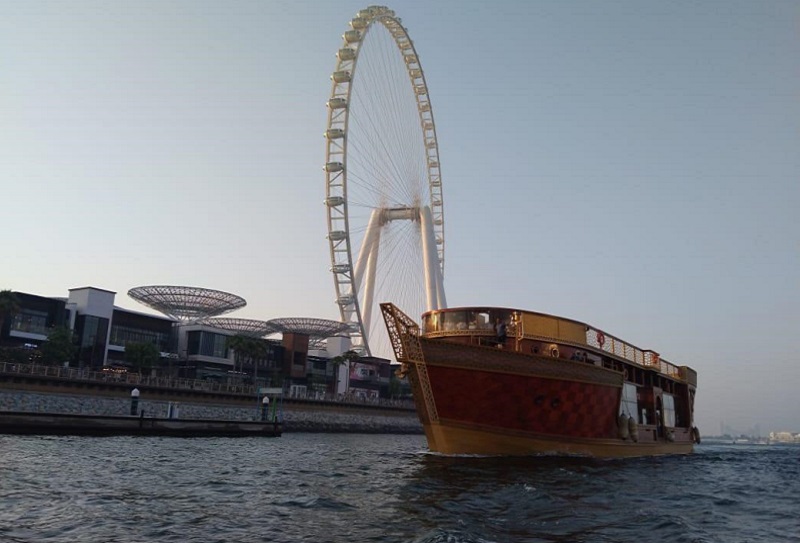 Круиз на мега доу Ocean Empress с ужином в Дубай Марина 1