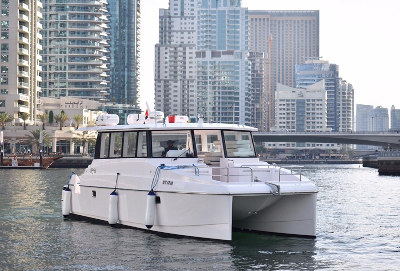 Круиз на катамаране Bristol 38 футов из Дубай Марина 1