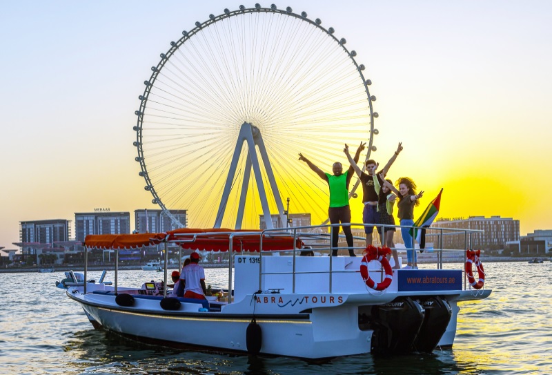 Морская прогулка на лодке абра из Дубай Харбор 1